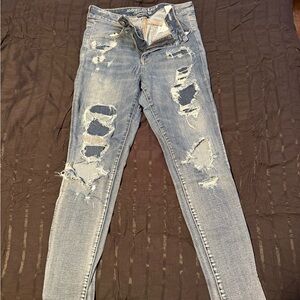 American Eagle Outfitters Light Blue Distressed Skinny Jeans